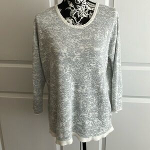 LG SIMPLY VERA VERA WANG SILVER GRAY & WHITE BUTTON BACK DETAILING SWEATER